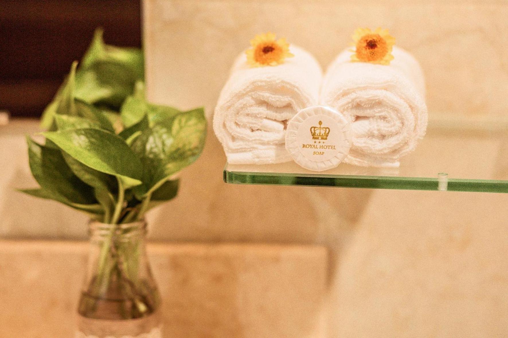 Royal Anan Hotel Ninh Binh Buitenkant foto